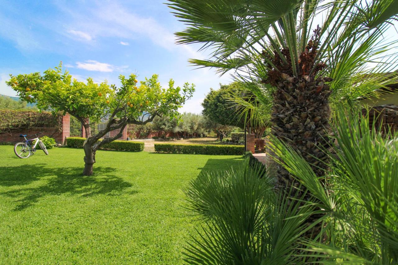 Villa La Casa Di Lina - Capo D'Orlando, Casa Con Ampio Giardino Exterior foto